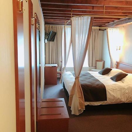 Hotel Driekoningen Veurne Buitenkant foto